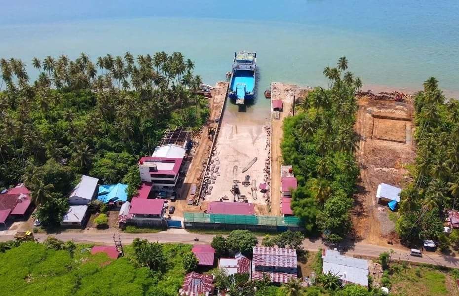 Area dok slipway ·130 meter